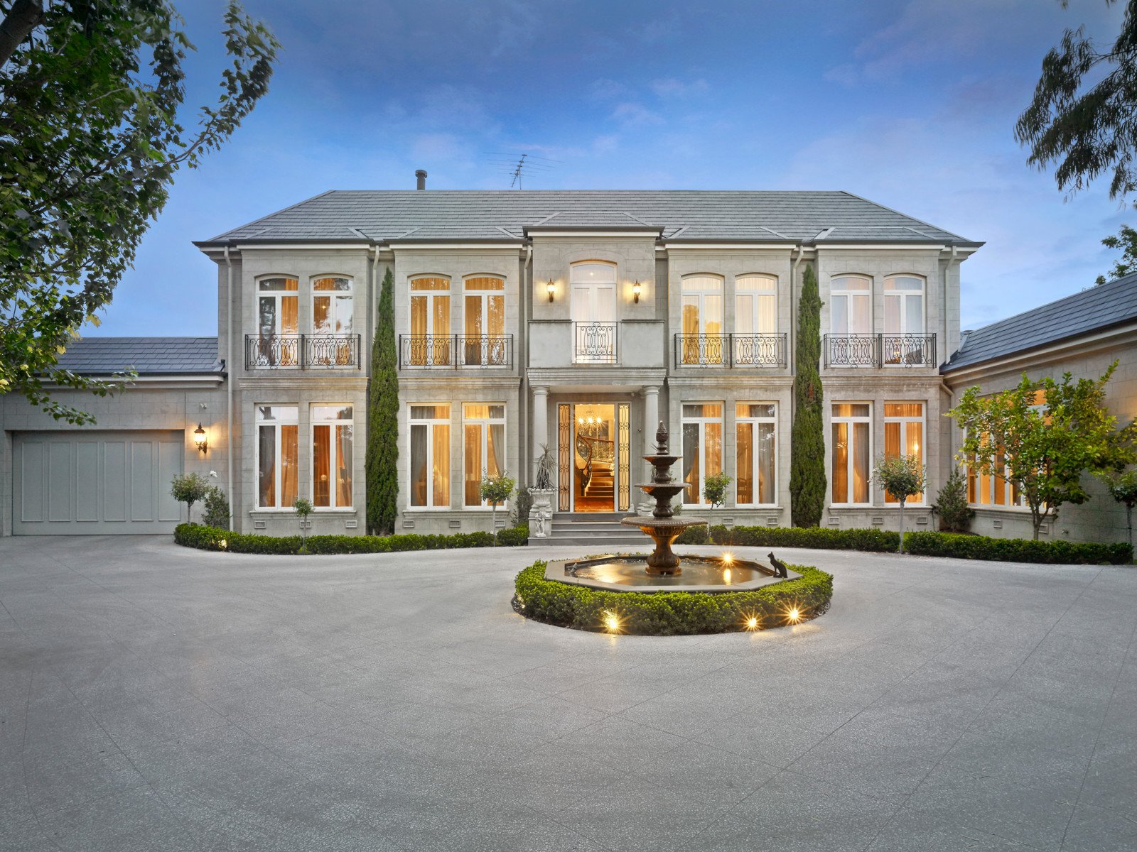 Real Estate and Property in 8 St Georges Crescent, Glen Iris, VIC