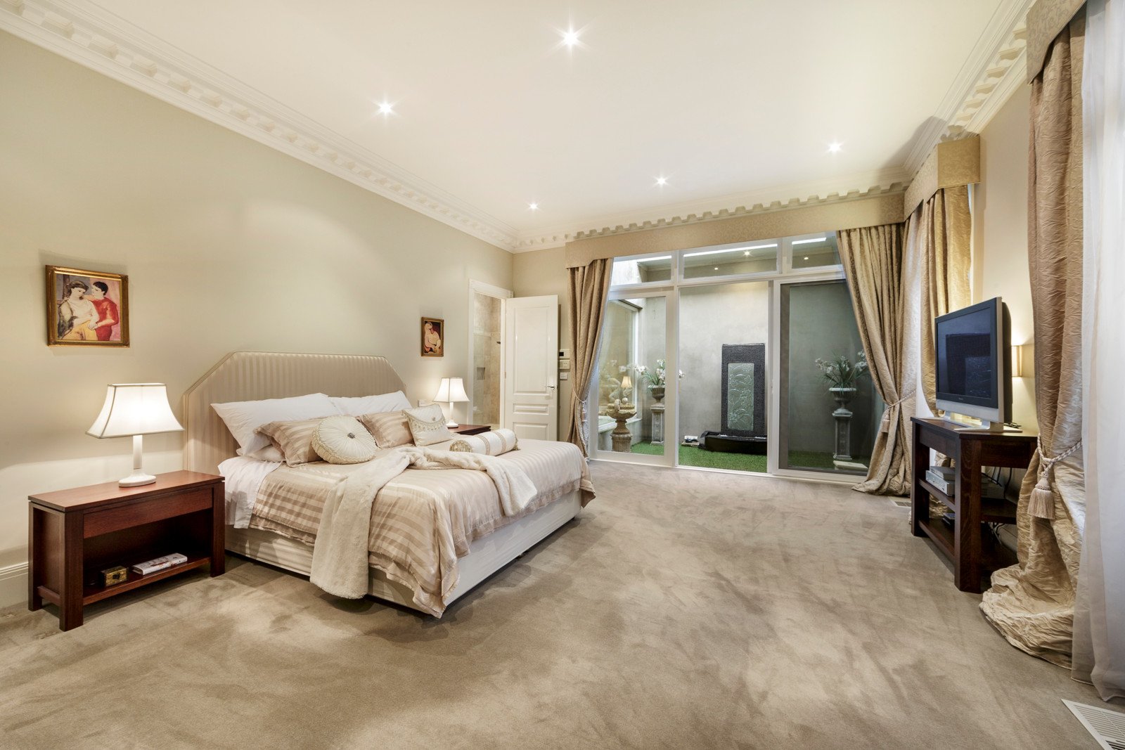 Real Estate and Property in 8 St Georges Crescent, Glen Iris, VIC