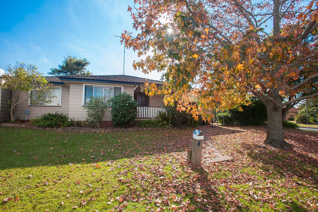 8 Stace Crescent TENAMBIT 1
