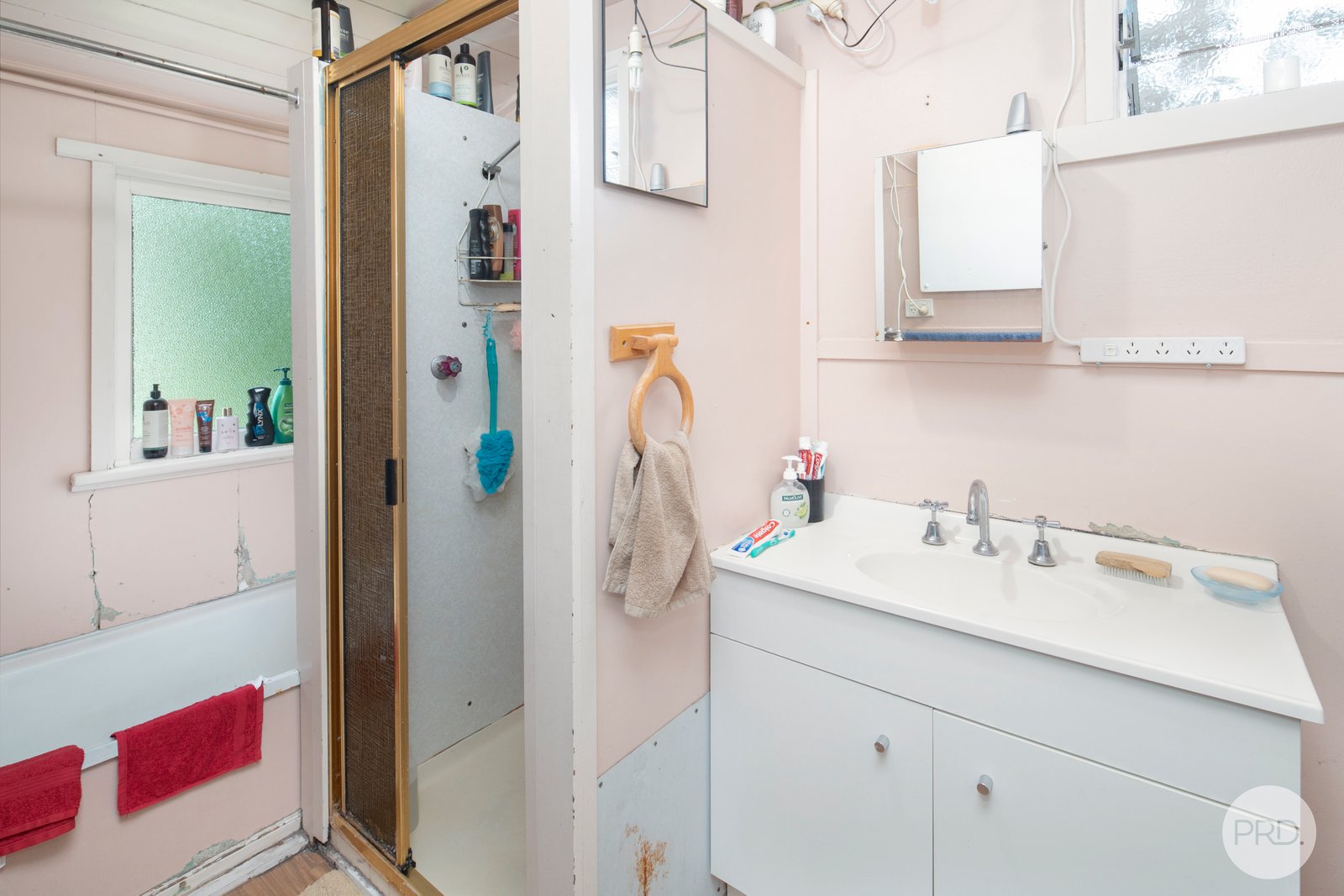 8 Station Street SCARSDALE 9