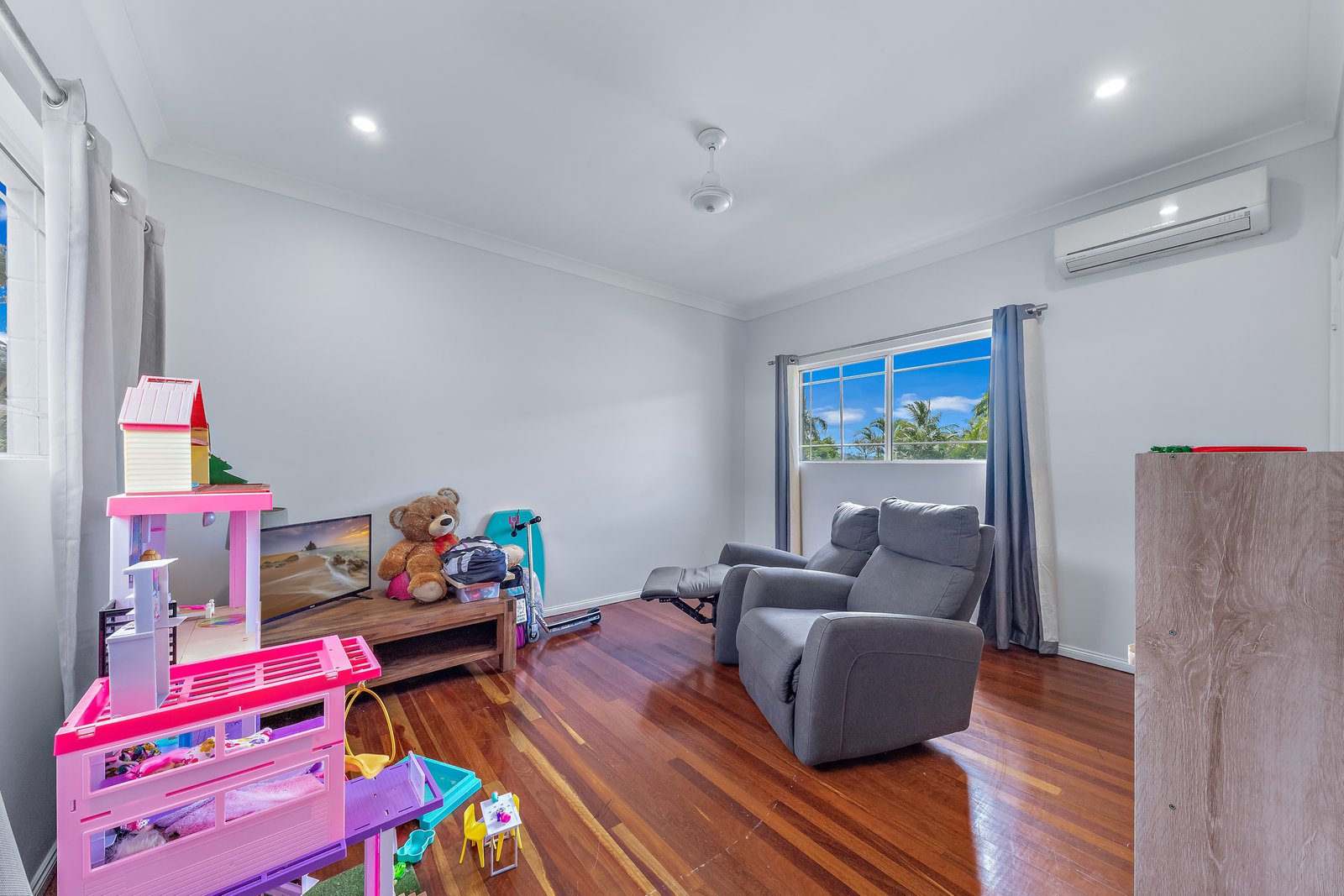 8 Stormvogel Drive MANDALAY 10