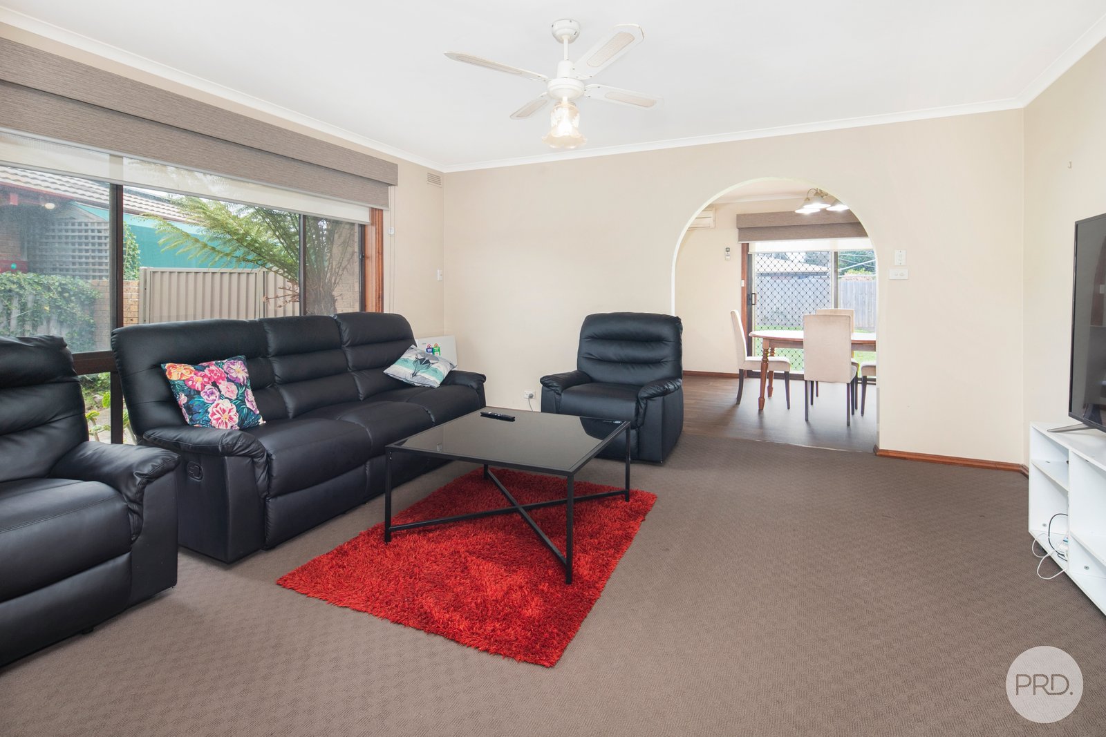 8 Stuart Court CANADIAN 5