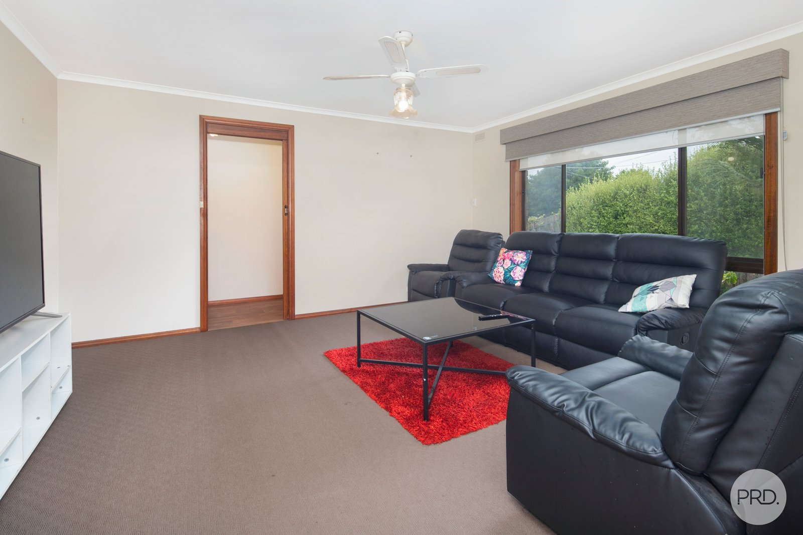 8 Stuart Court CANADIAN 7