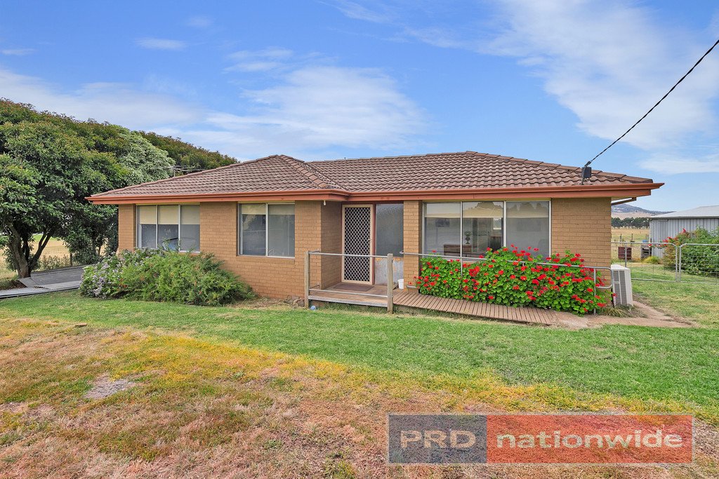 8 Stud Farm Road WAUBRA 1