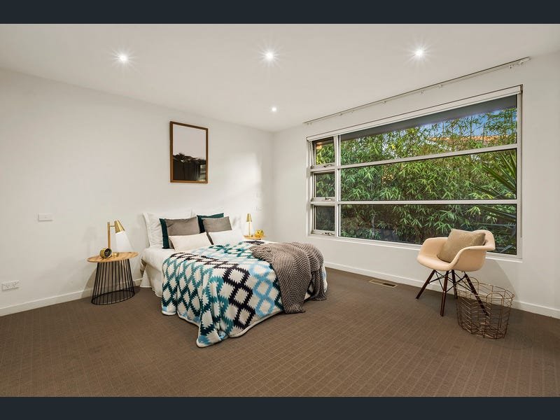 Gallery: 8 Sunhill Court