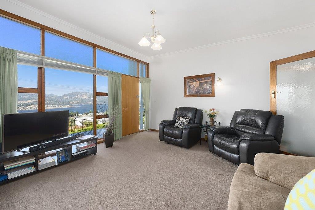 8 Sunshine Road AUSTINS FERRY 20