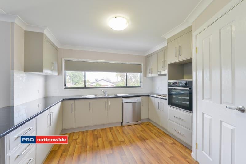 8 Susan Street KOOTINGAL 3