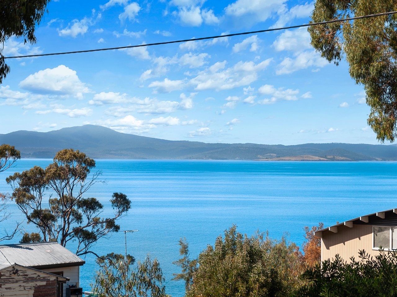 8 Susans Bay Road PRIMROSE SANDS 6