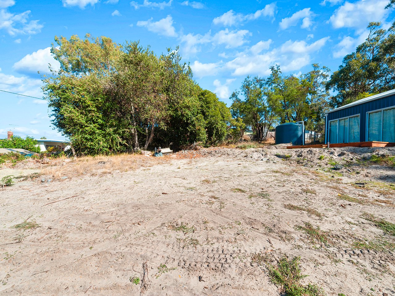 8 Susans Bay Road PRIMROSE SANDS 13