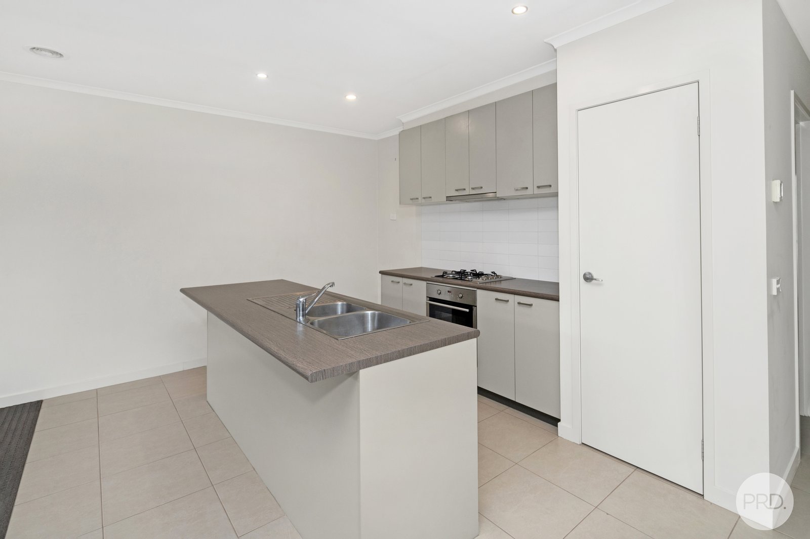 8 Swamp Gum Place ALFREDTON 4