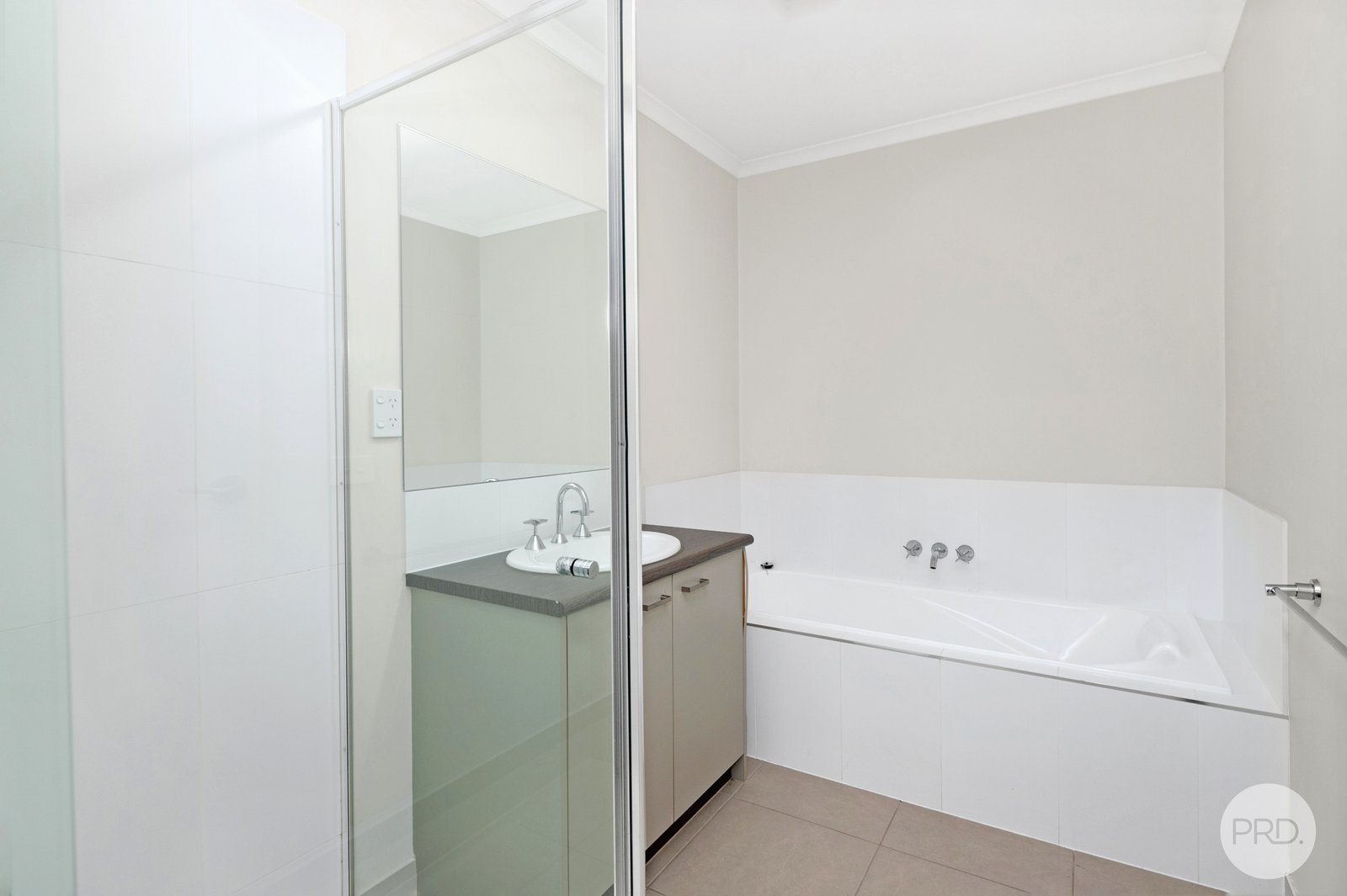 8 Swamp Gum Place ALFREDTON 11