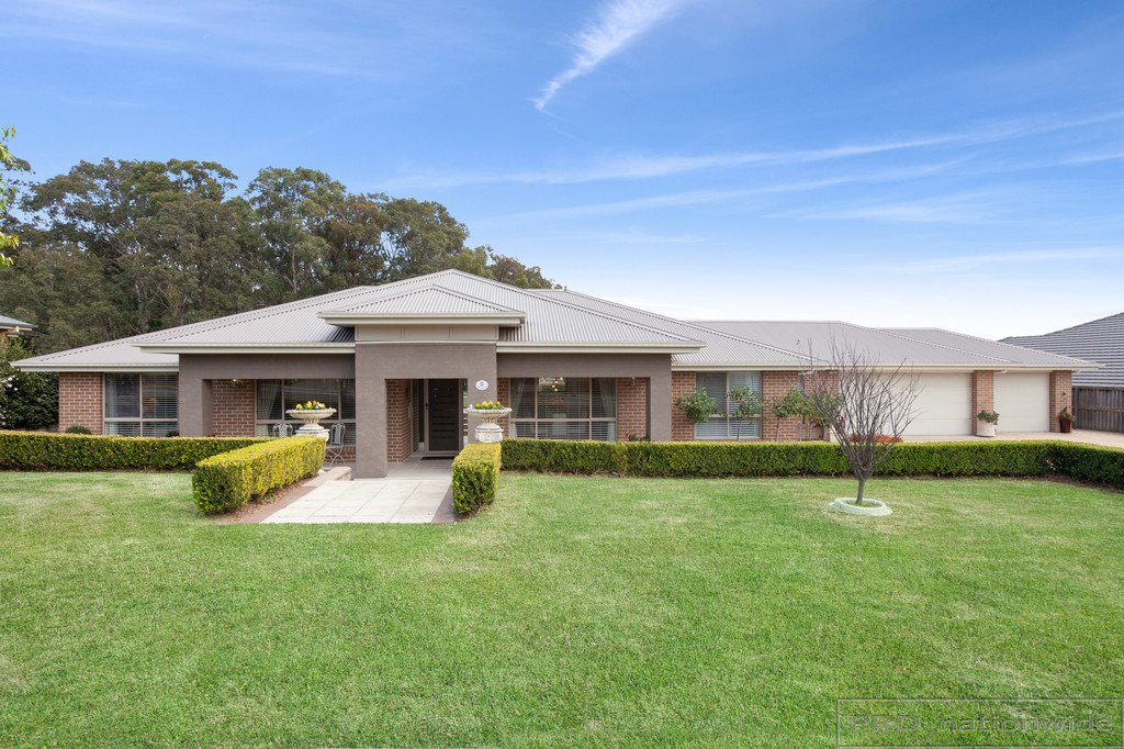 8 Swiftwing Close CHISHOLM 2