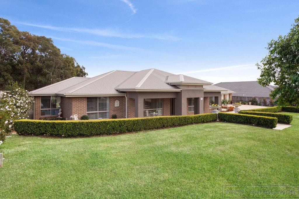 8 Swiftwing Close CHISHOLM 3