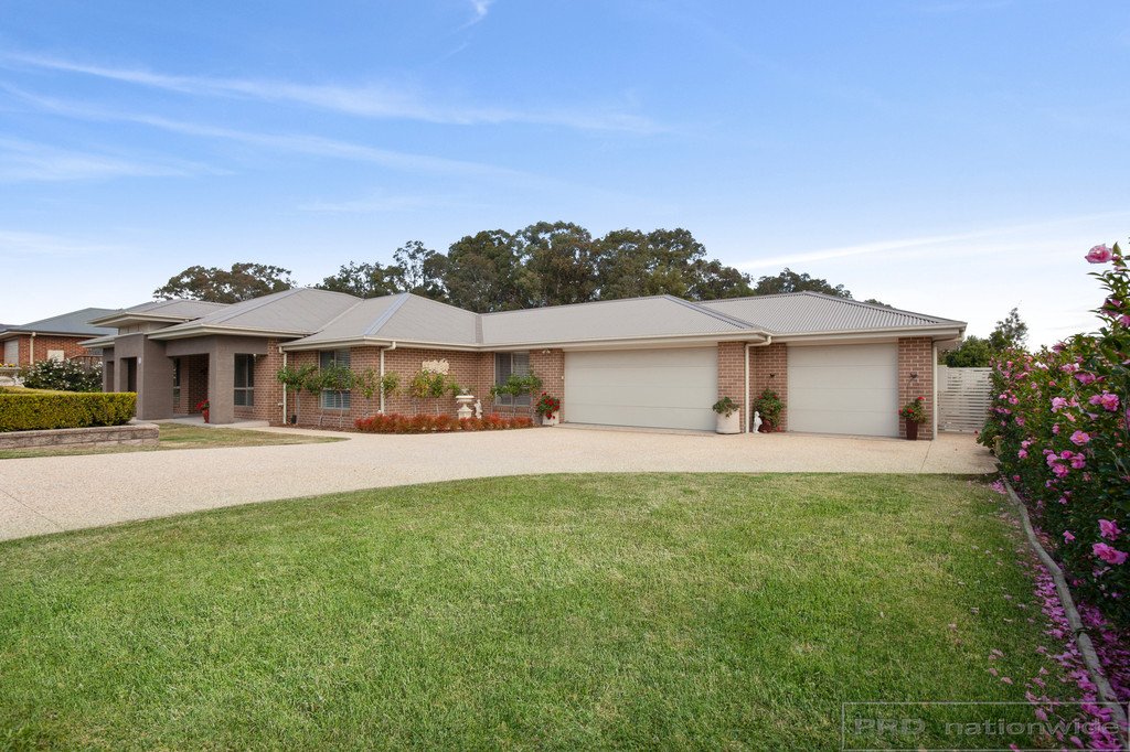 8 Swiftwing Close CHISHOLM 4