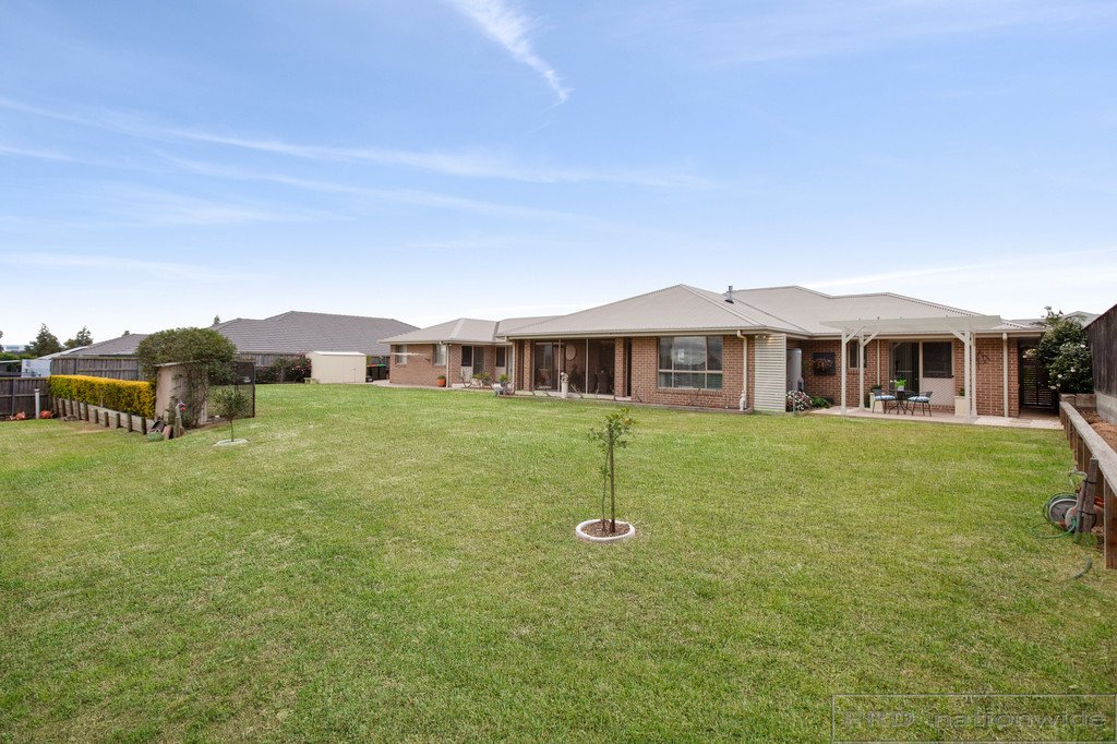 8 Swiftwing Close CHISHOLM 21