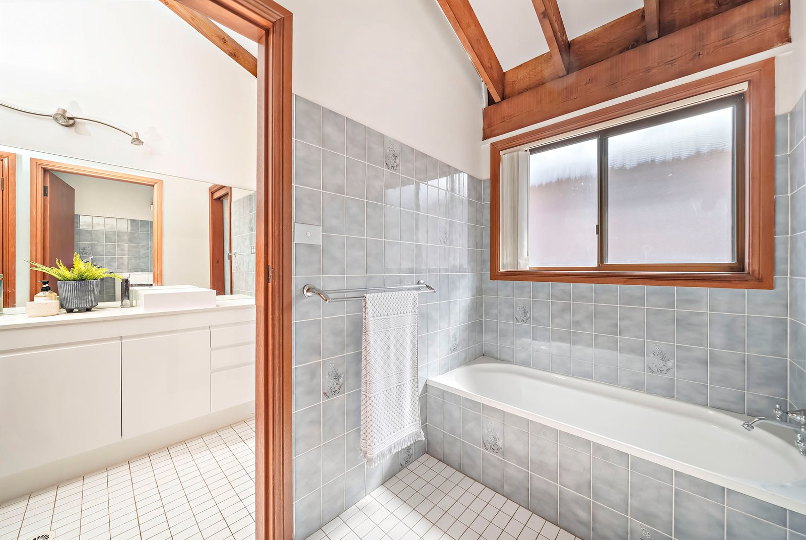 8 Swordfish Street NELSON BAY 9