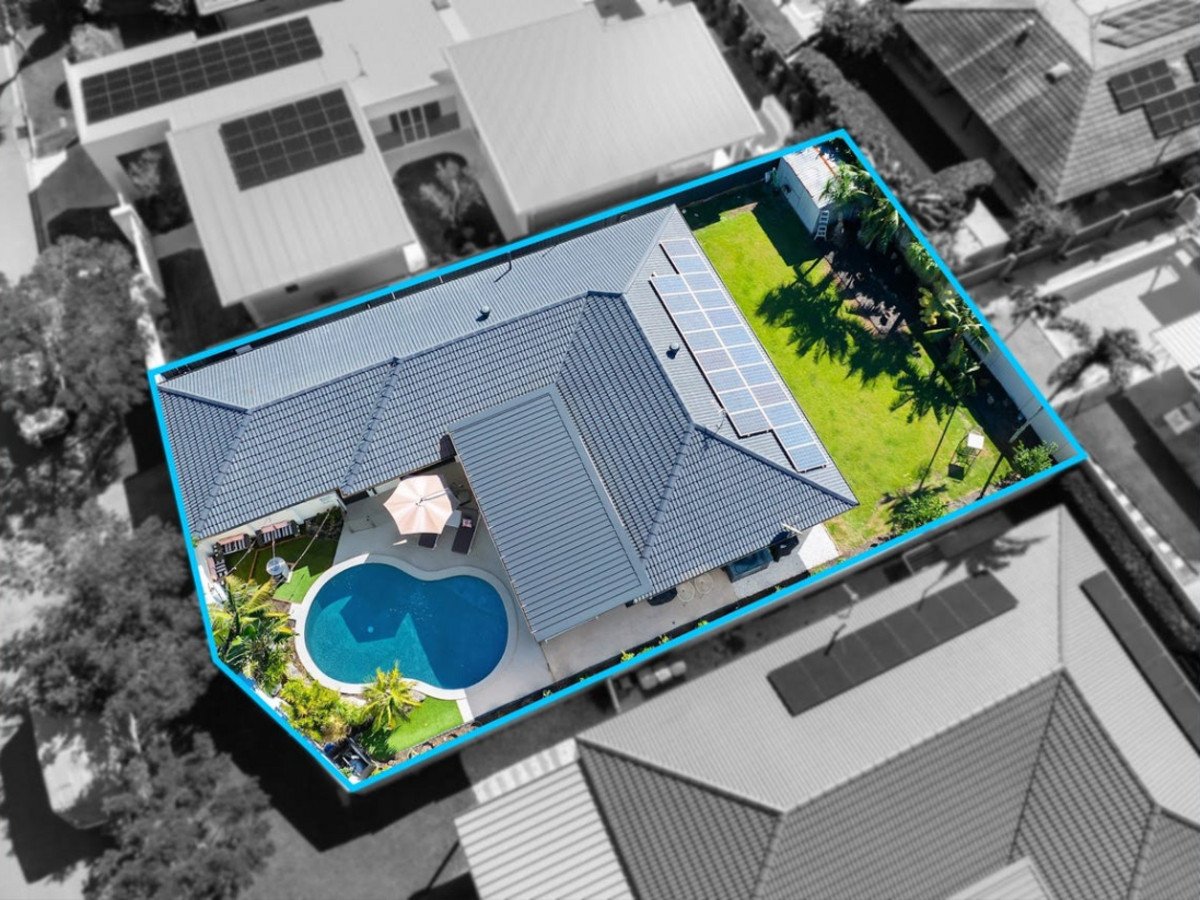 8 Tartan Court Mermaid Waters 7