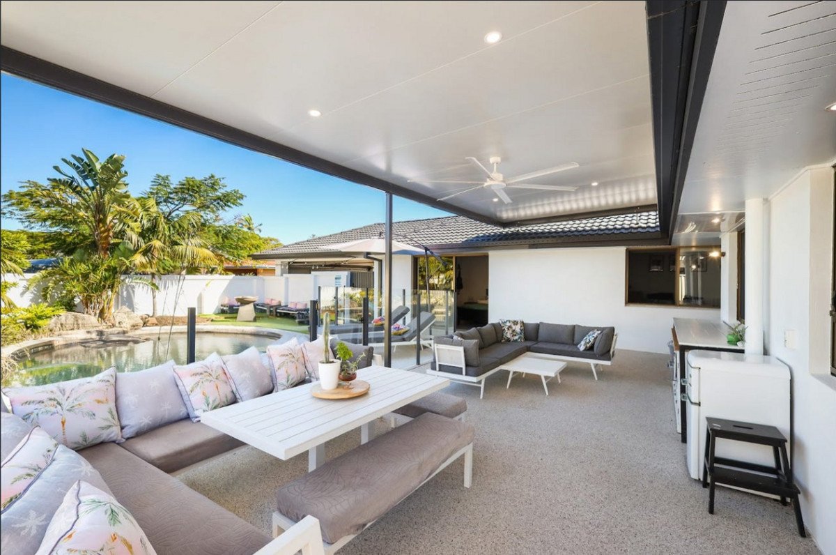 8 Tartan Court Mermaid Waters 9