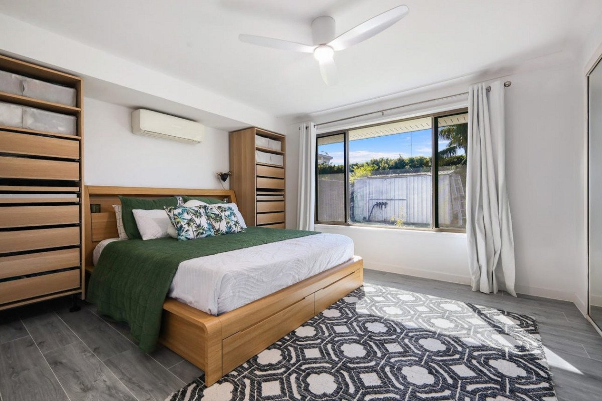 8 Tartan Court Mermaid Waters 13