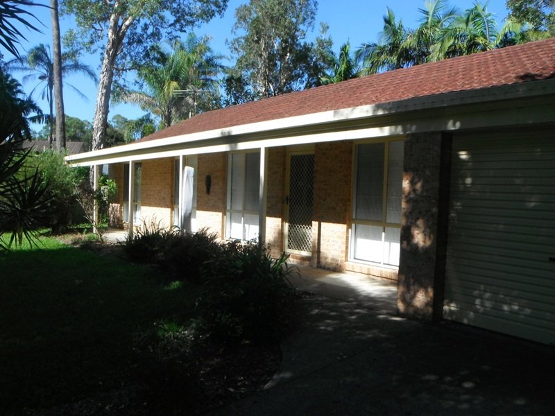 8 Taylor Close EMERALD BEACH 2