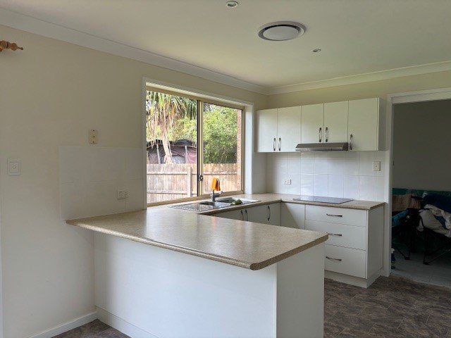 8 Taylor Close EMERALD BEACH 27