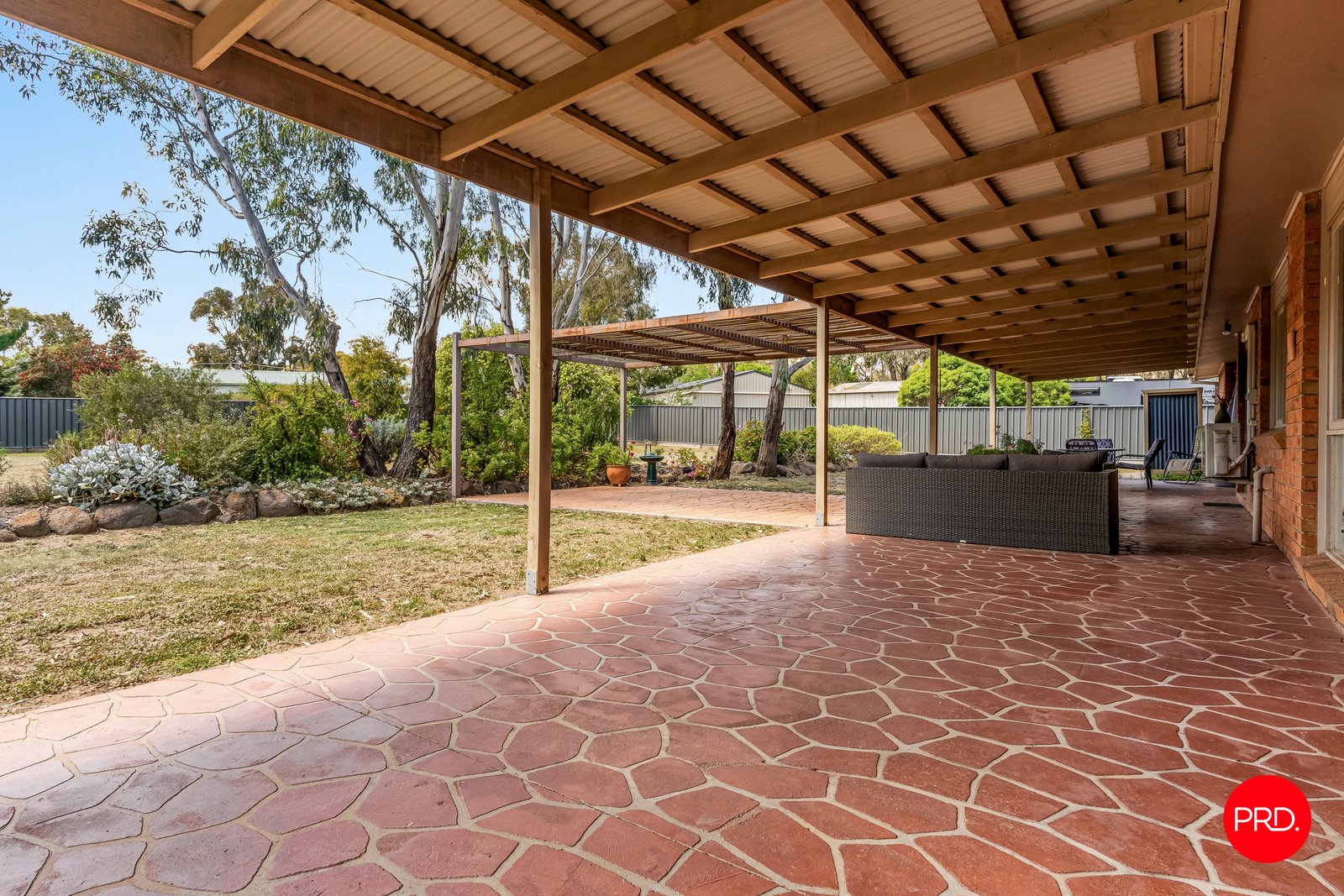 8 Tchumlock Court ASCOT 2