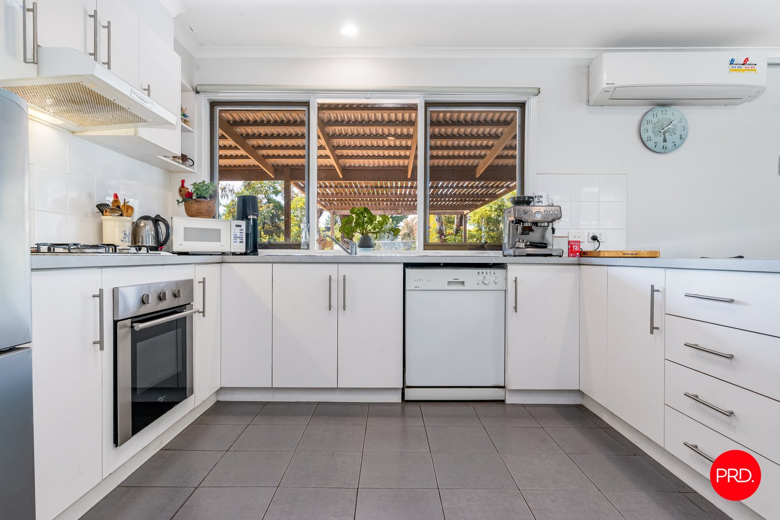 8 Tchumlock Court ASCOT 5