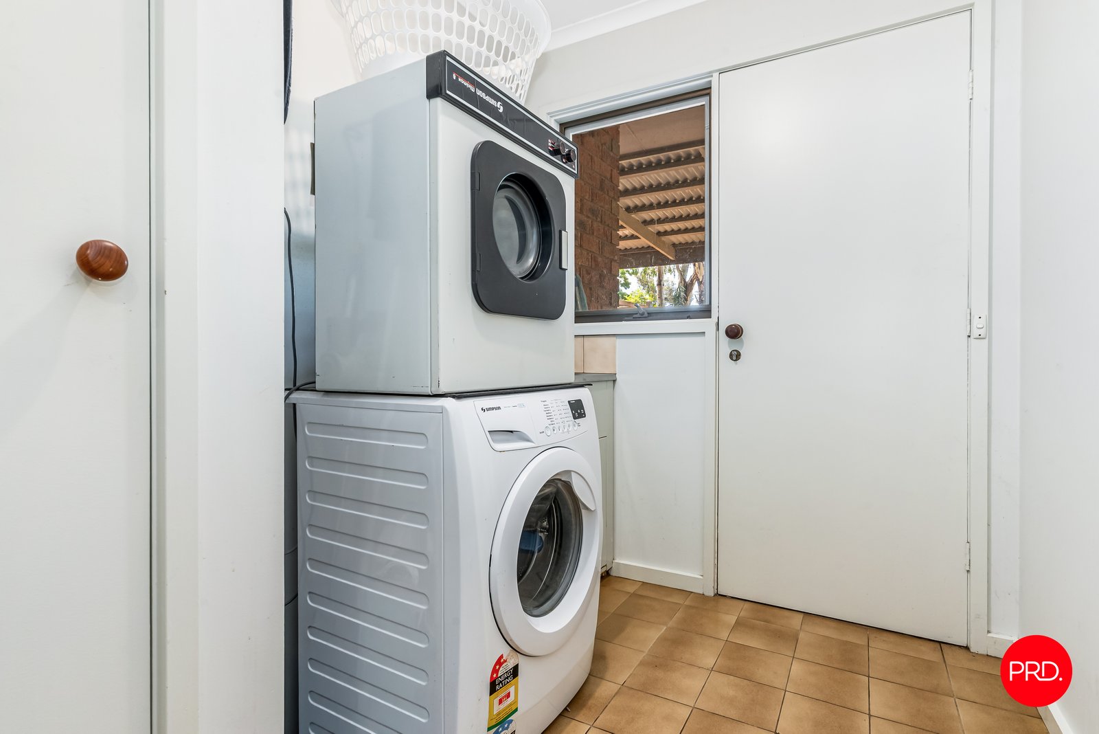 8 Tchumlock Court ASCOT 14