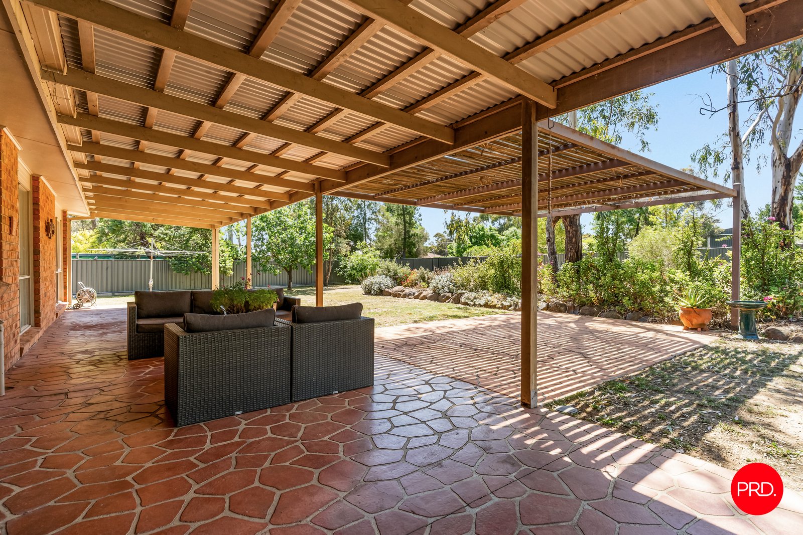 8 Tchumlock Court ASCOT 16
