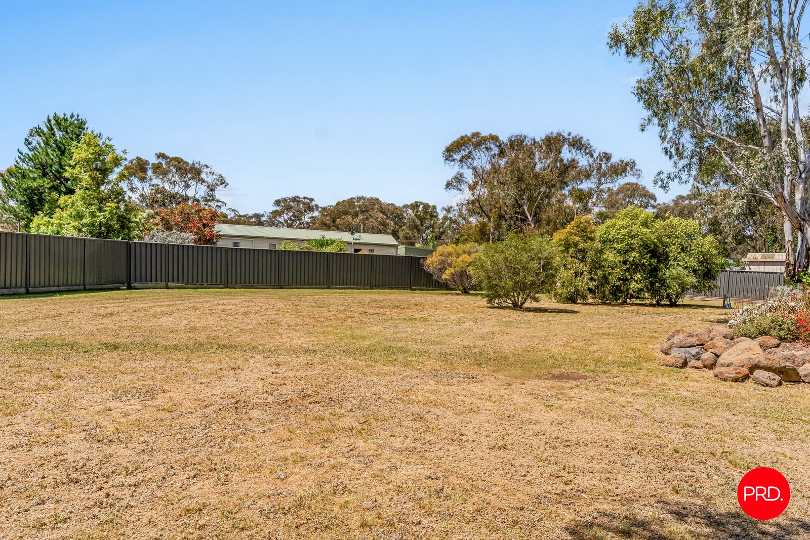 8 Tchumlock Court ASCOT 17