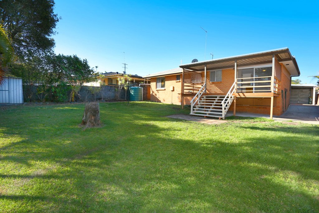 8 Tecoma Street SOUTHPORT 2