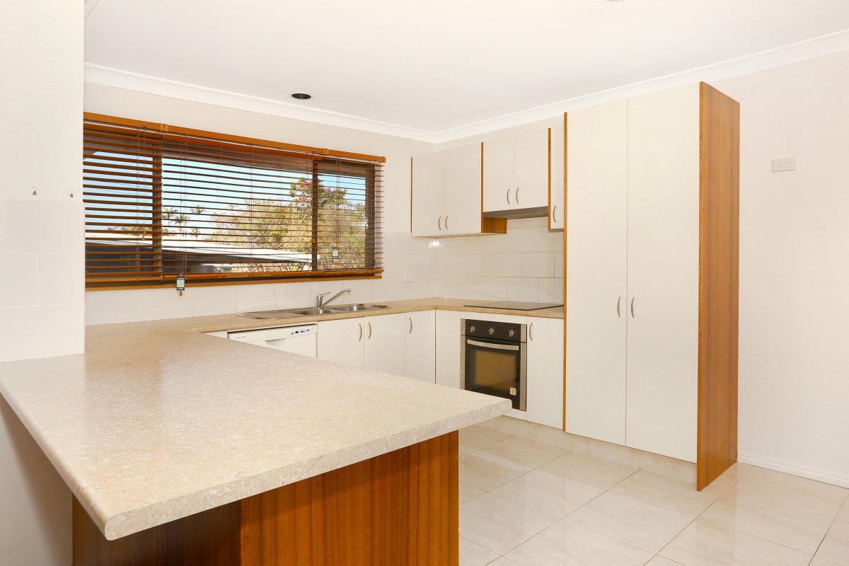 8 Tecoma Street SOUTHPORT 5