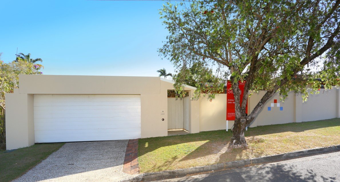 8 Tecoma Street SOUTHPORT 19