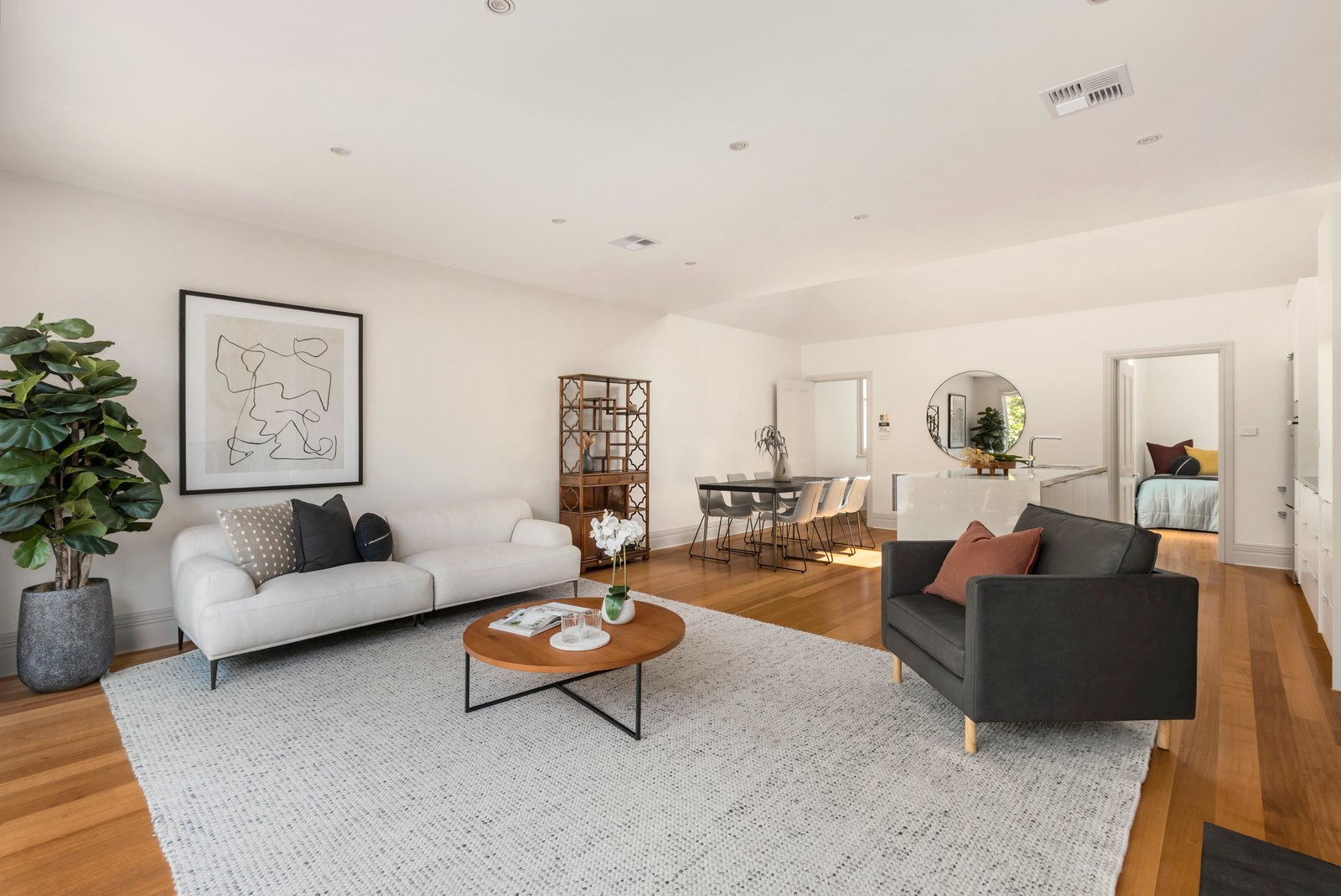 Real Estate and Property in 8 Tennyson Street, Malvern East, VIC