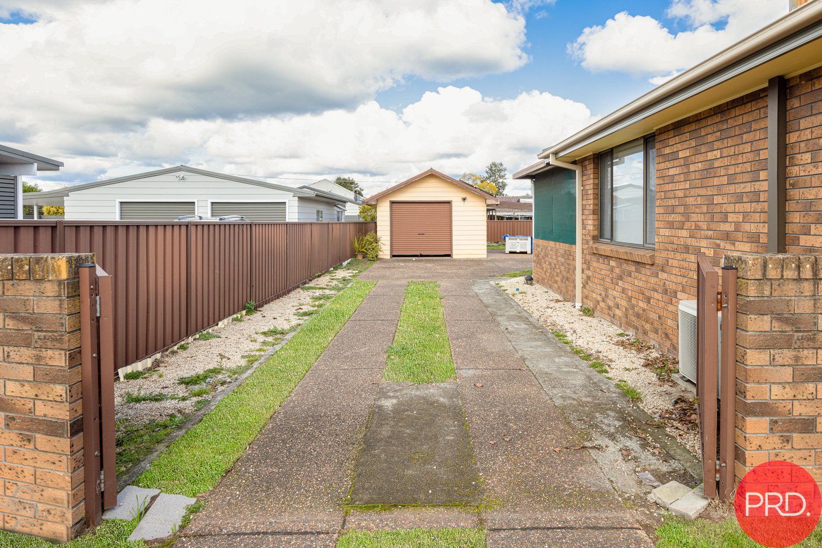 8 Tenth Street WESTON 16