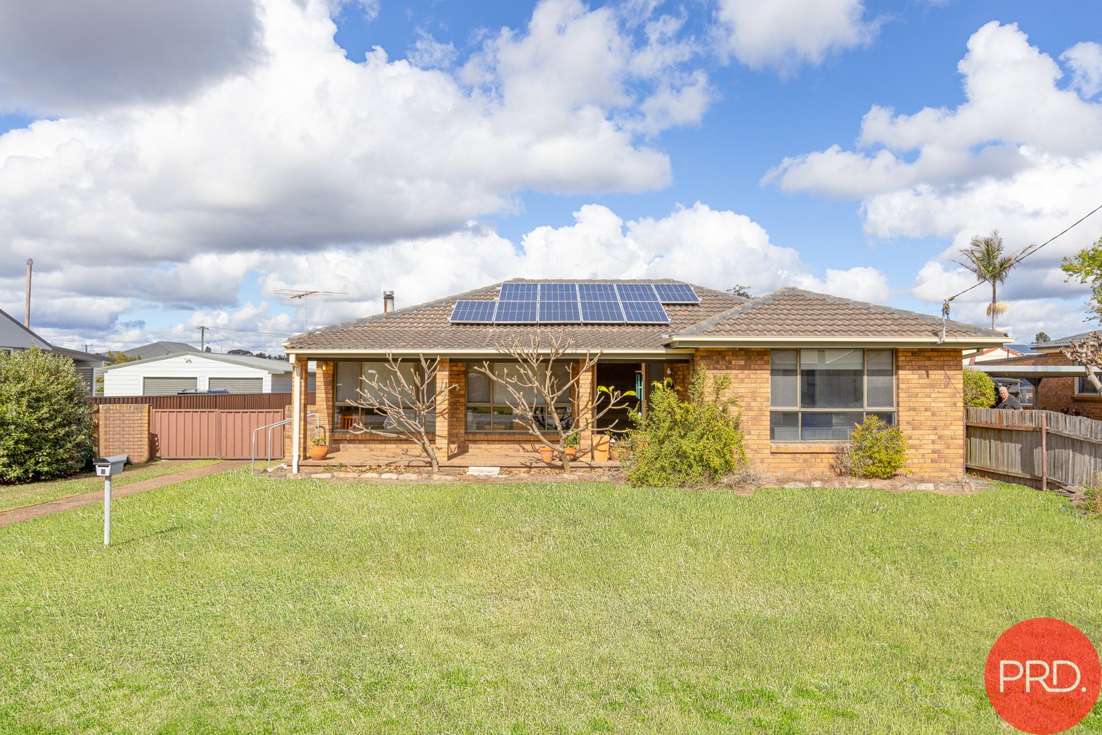 8 Tenth Street WESTON 28