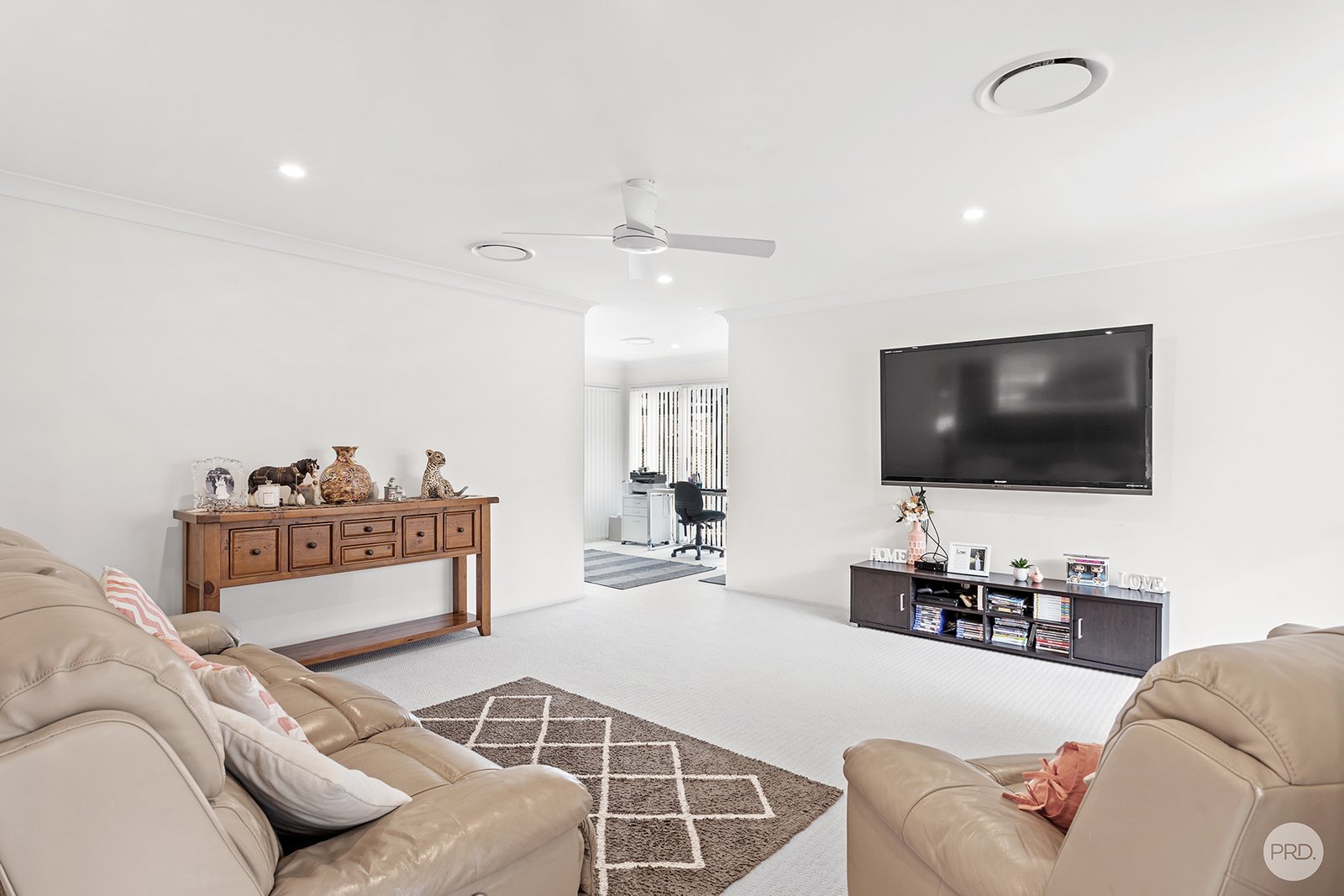 8 The Meridian  CORLETTE 2