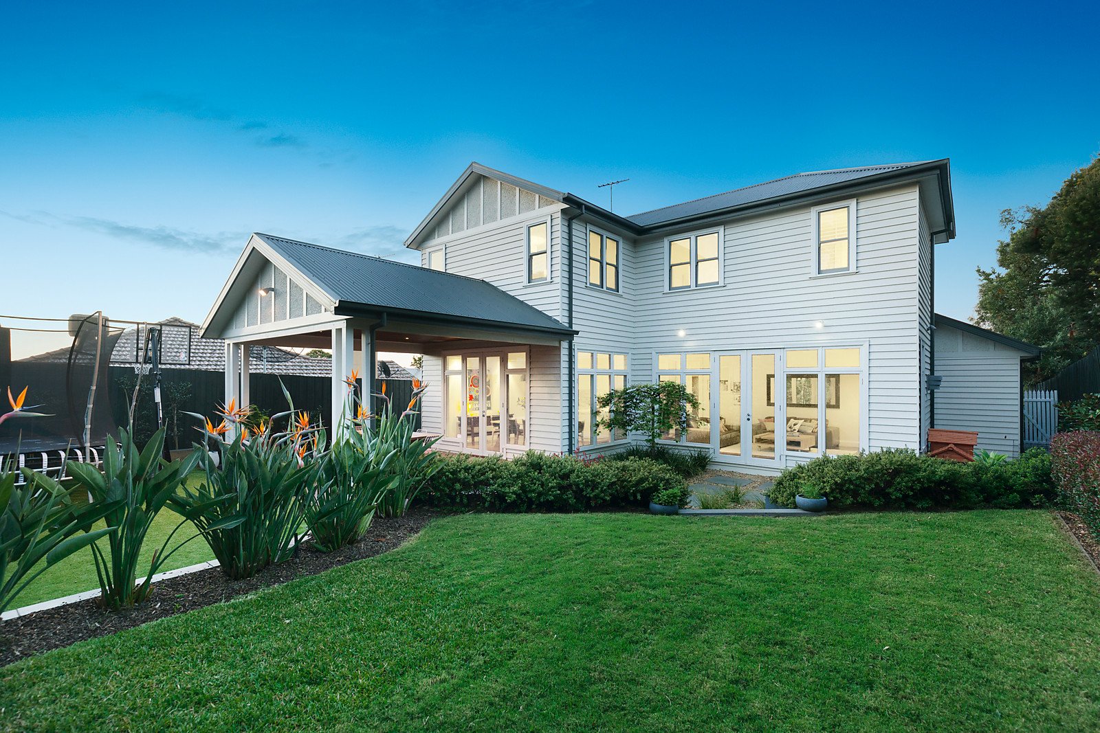 8 Thistle Street, Surrey Hills, VIC