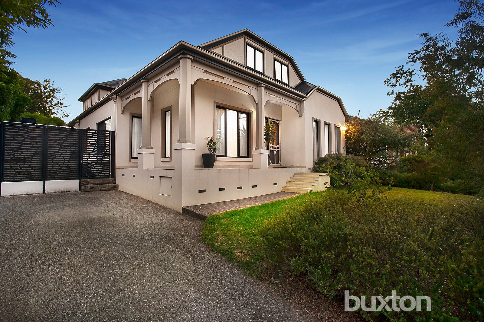 Gallery: 8 Thomas Street