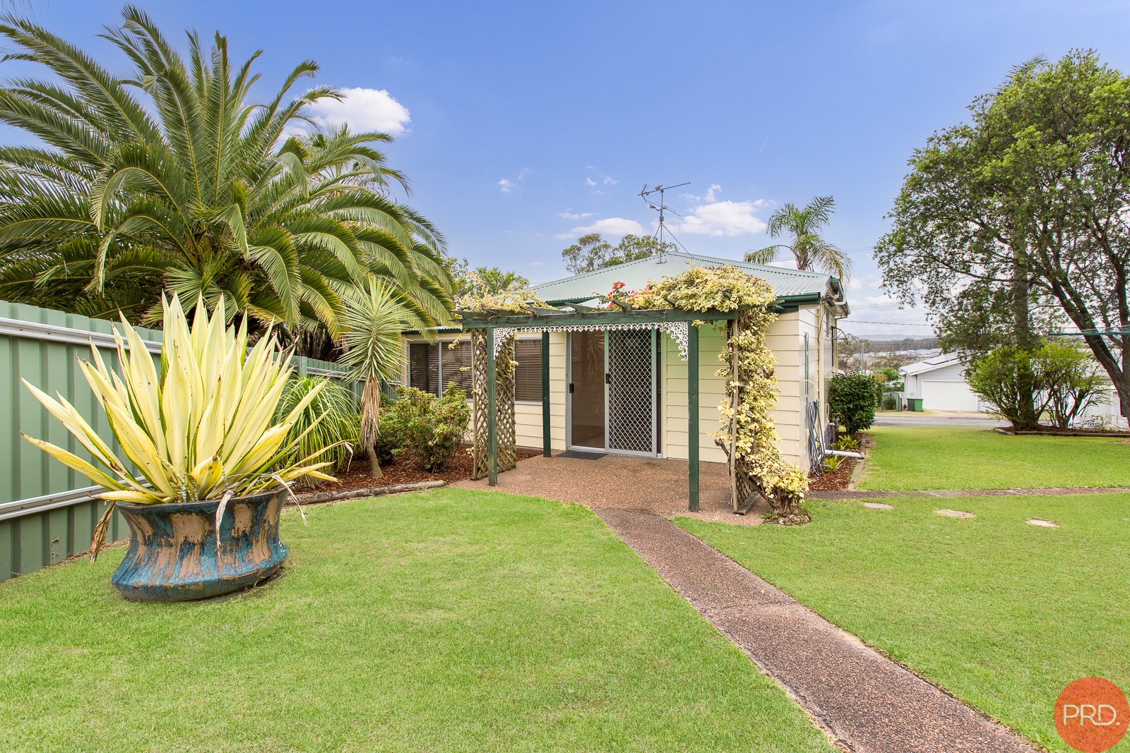 8 Thomas Street NORTH ROTHBURY 11