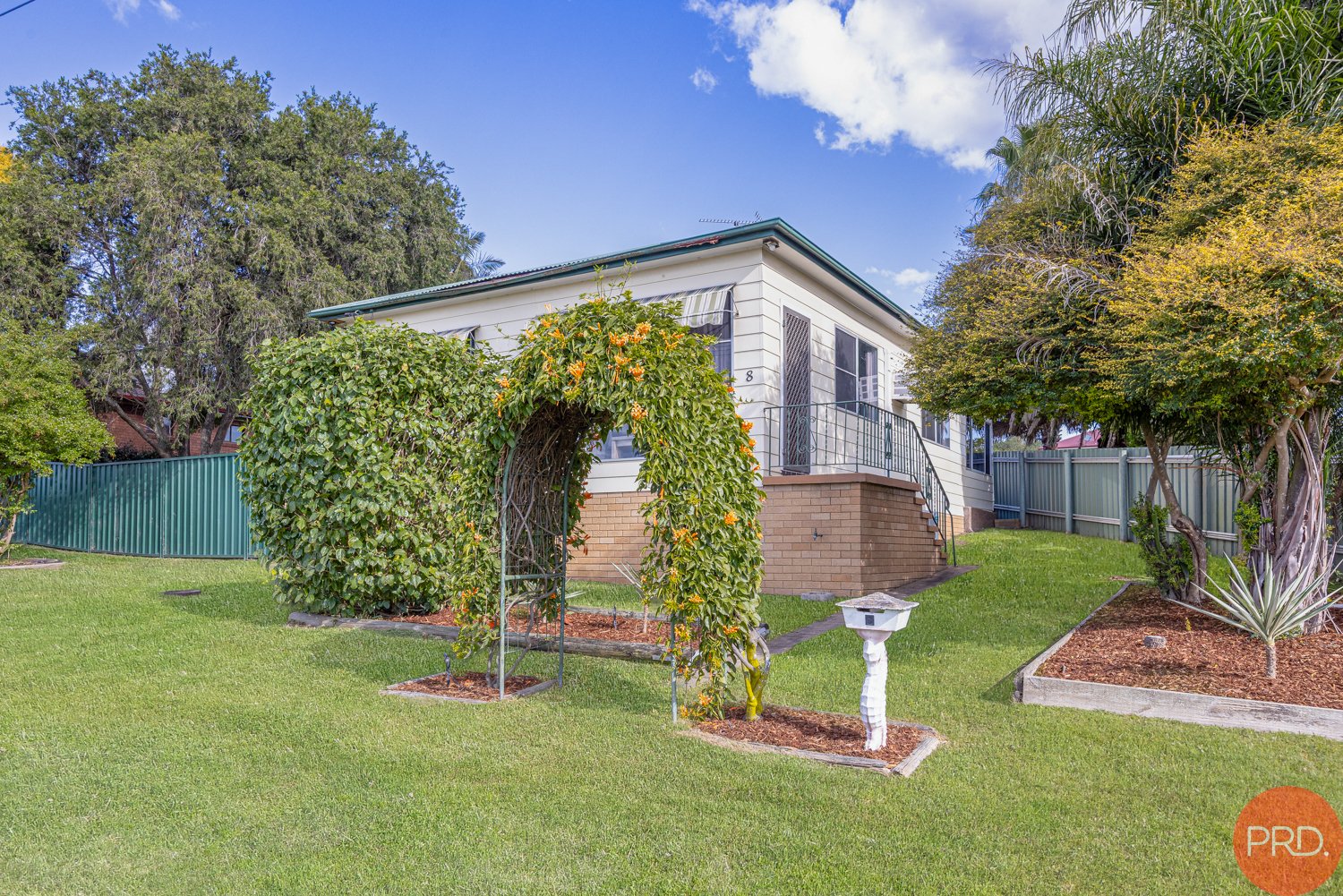 8 Thomas Street NORTH ROTHBURY 33