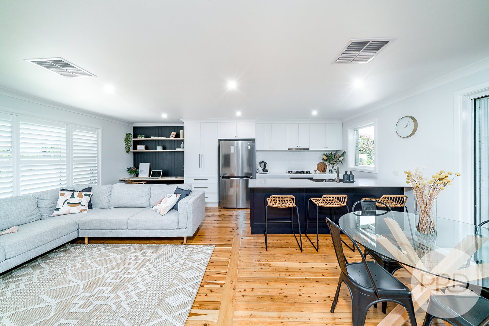 8 Thomas Street WAGGA WAGGA 4