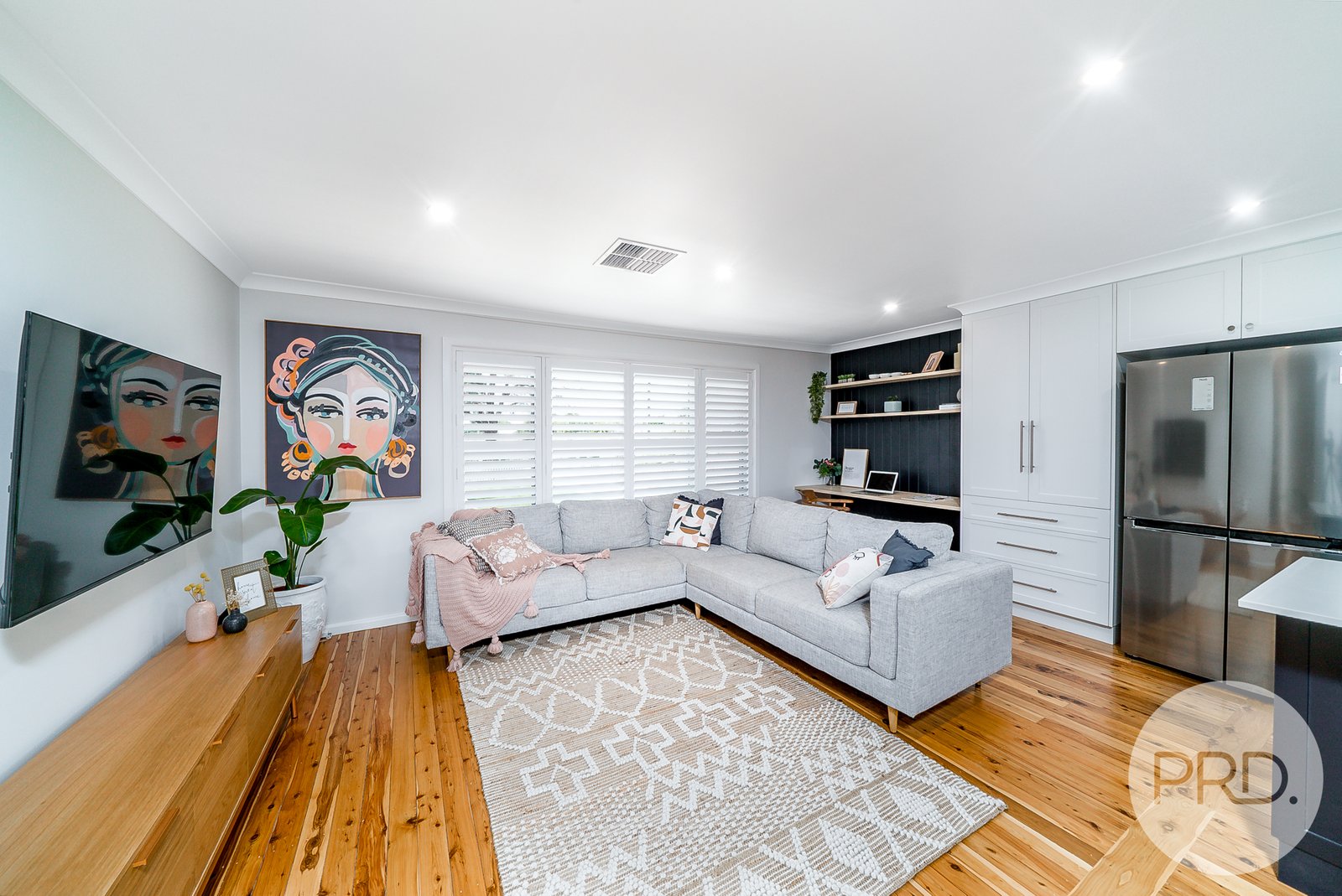 8 Thomas Street WAGGA WAGGA 5