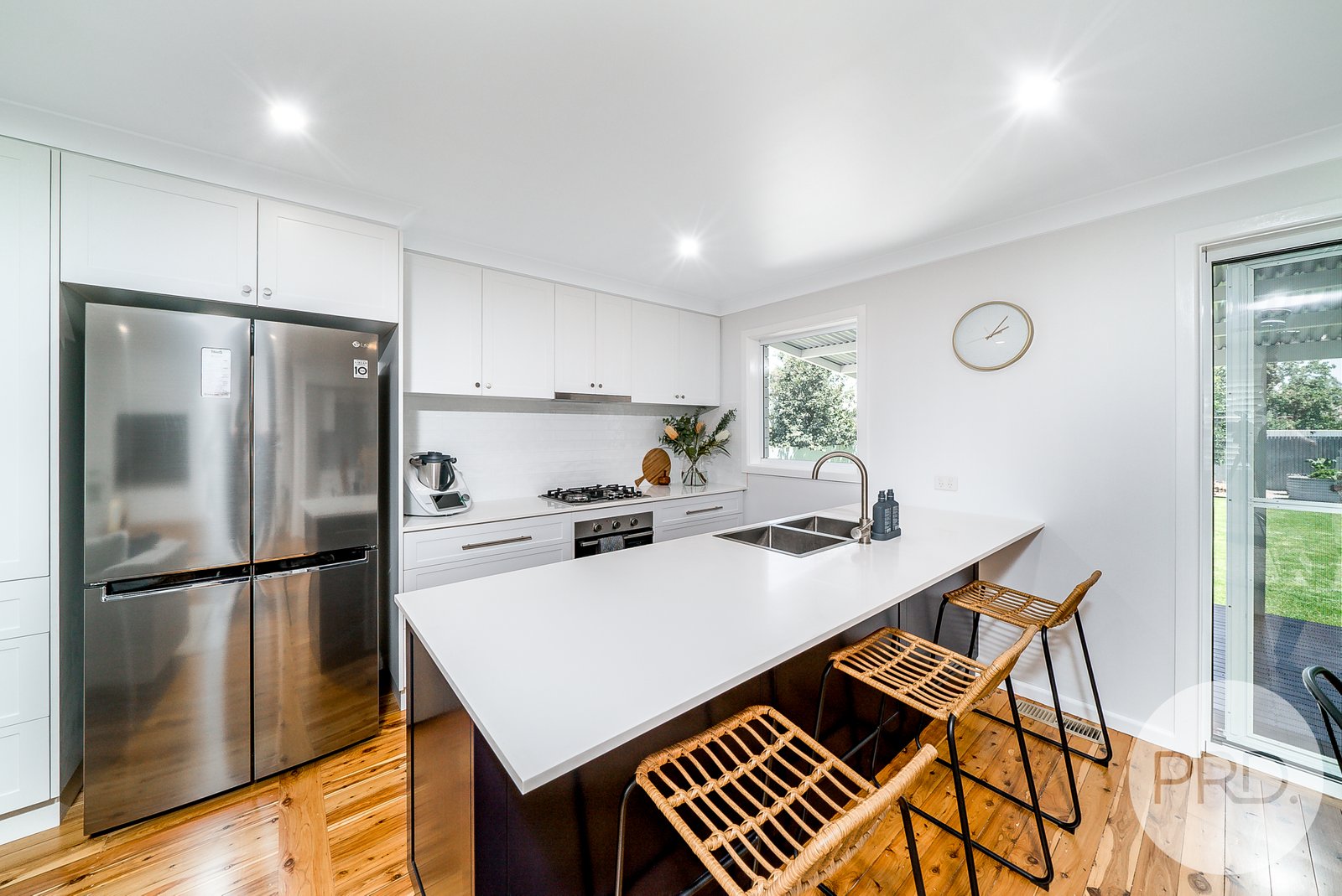 8 Thomas Street WAGGA WAGGA 6