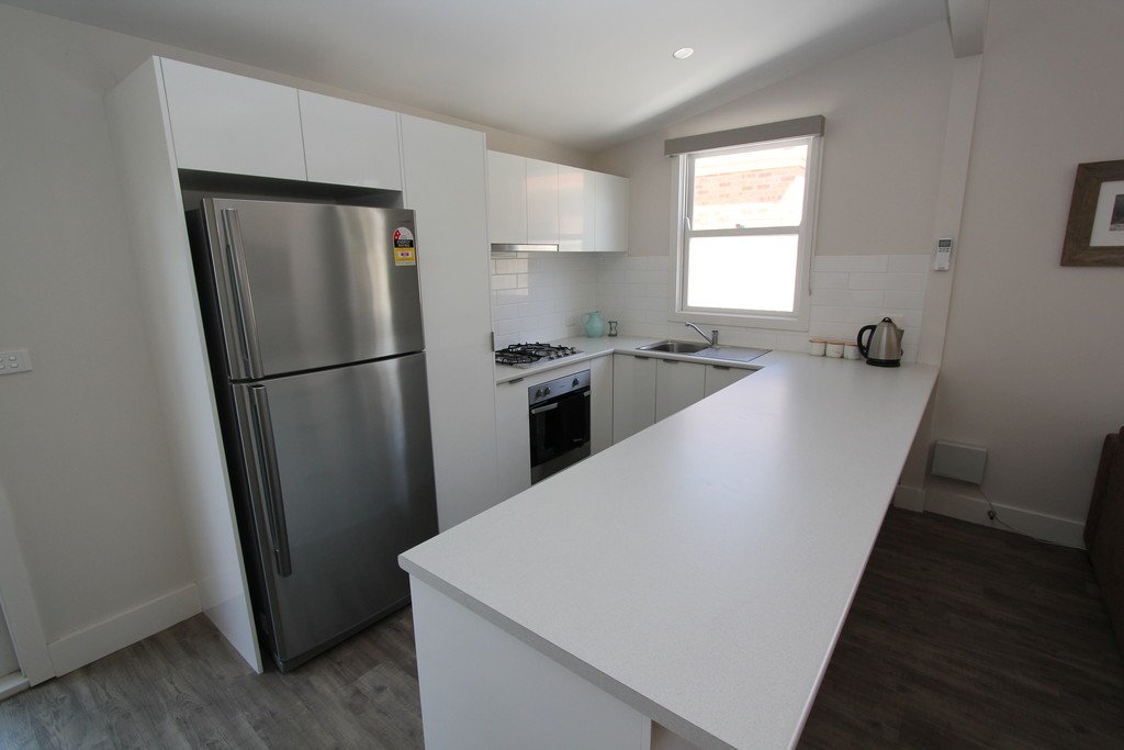 8 Thompson Street BROWN HILL 4