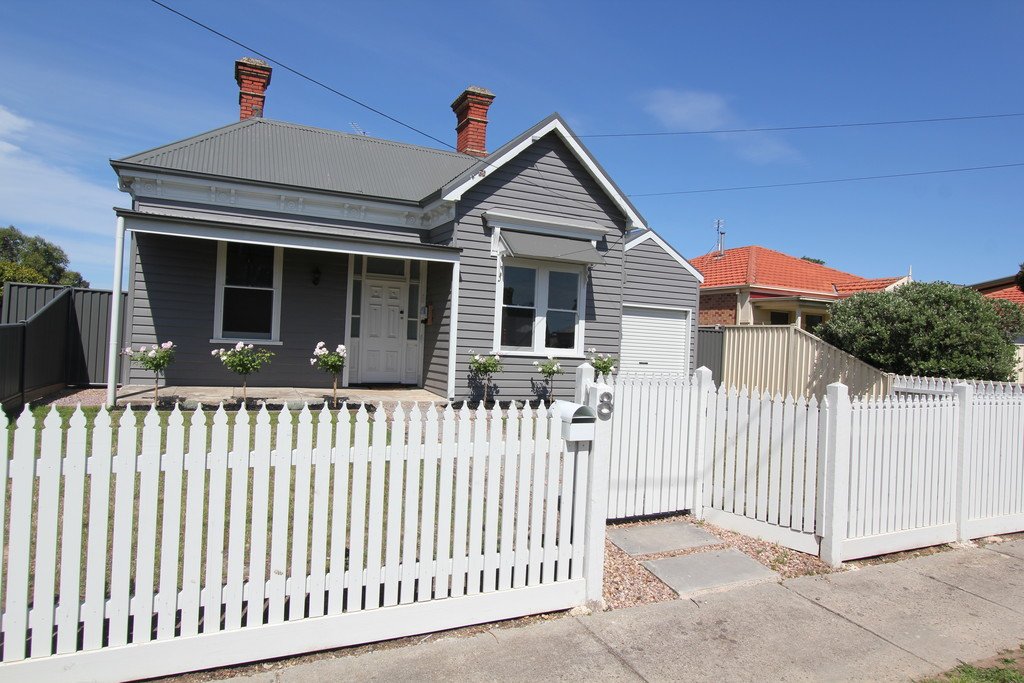 8 Thompson Street BROWN HILL 13