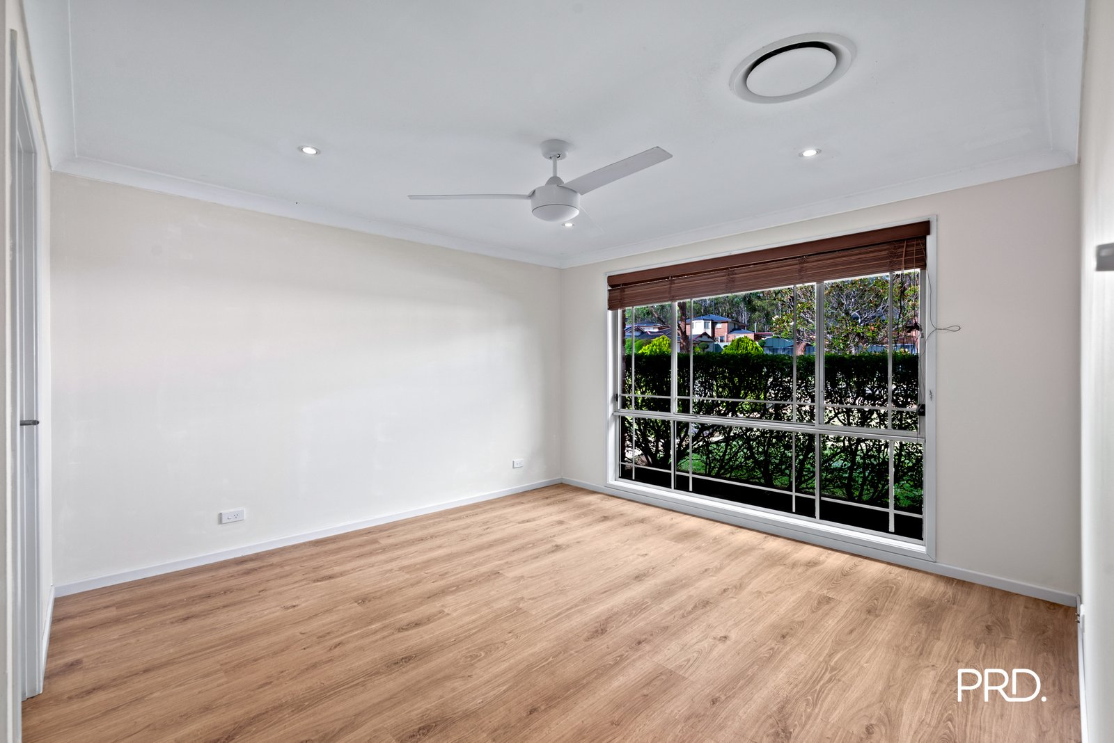 8 Thornbill Crescent GLENMORE PARK 8
