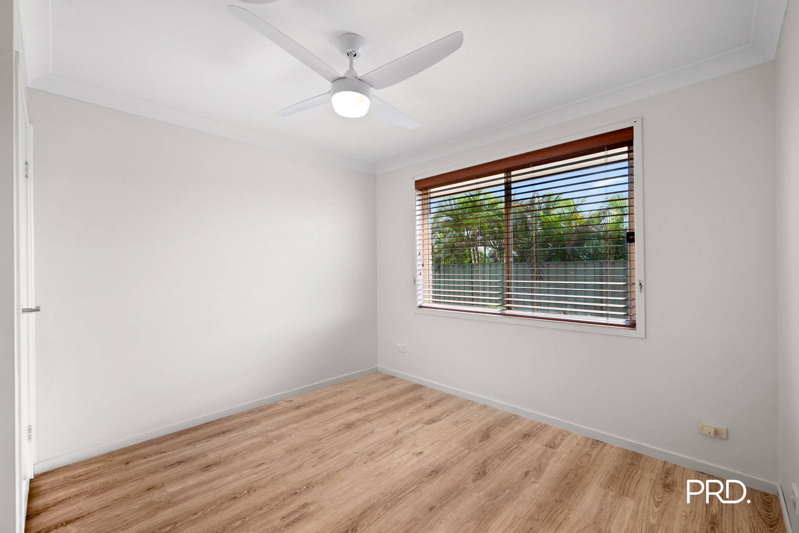 8 Thornbill Crescent GLENMORE PARK 10