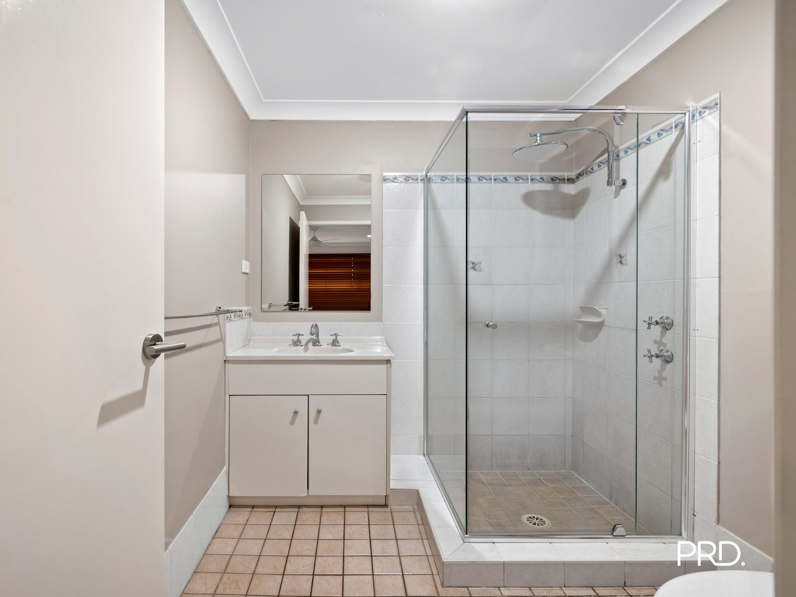 8 Thornbill Crescent GLENMORE PARK 12