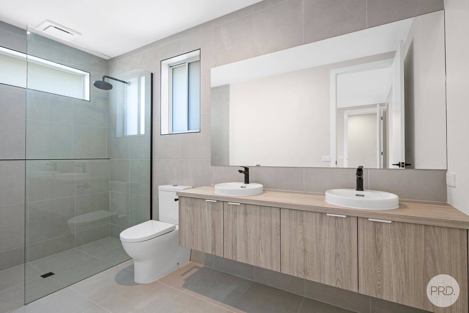 8 Thurling Parade LUCAS 3